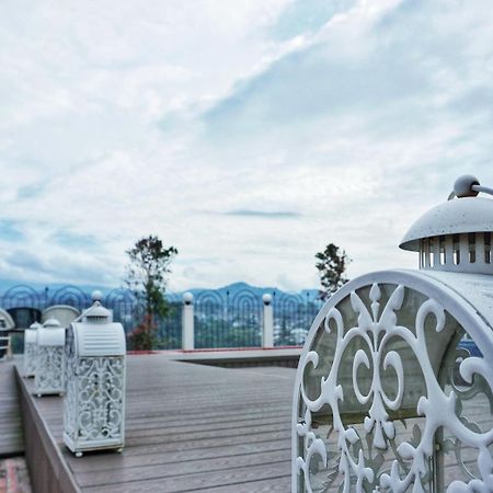 Cinnamon Hotel Boutique Syariah Tutugan Esterno foto