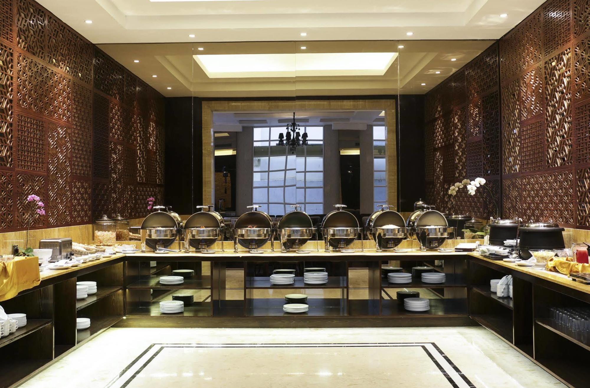 Cinnamon Hotel Boutique Syariah Tutugan Esterno foto