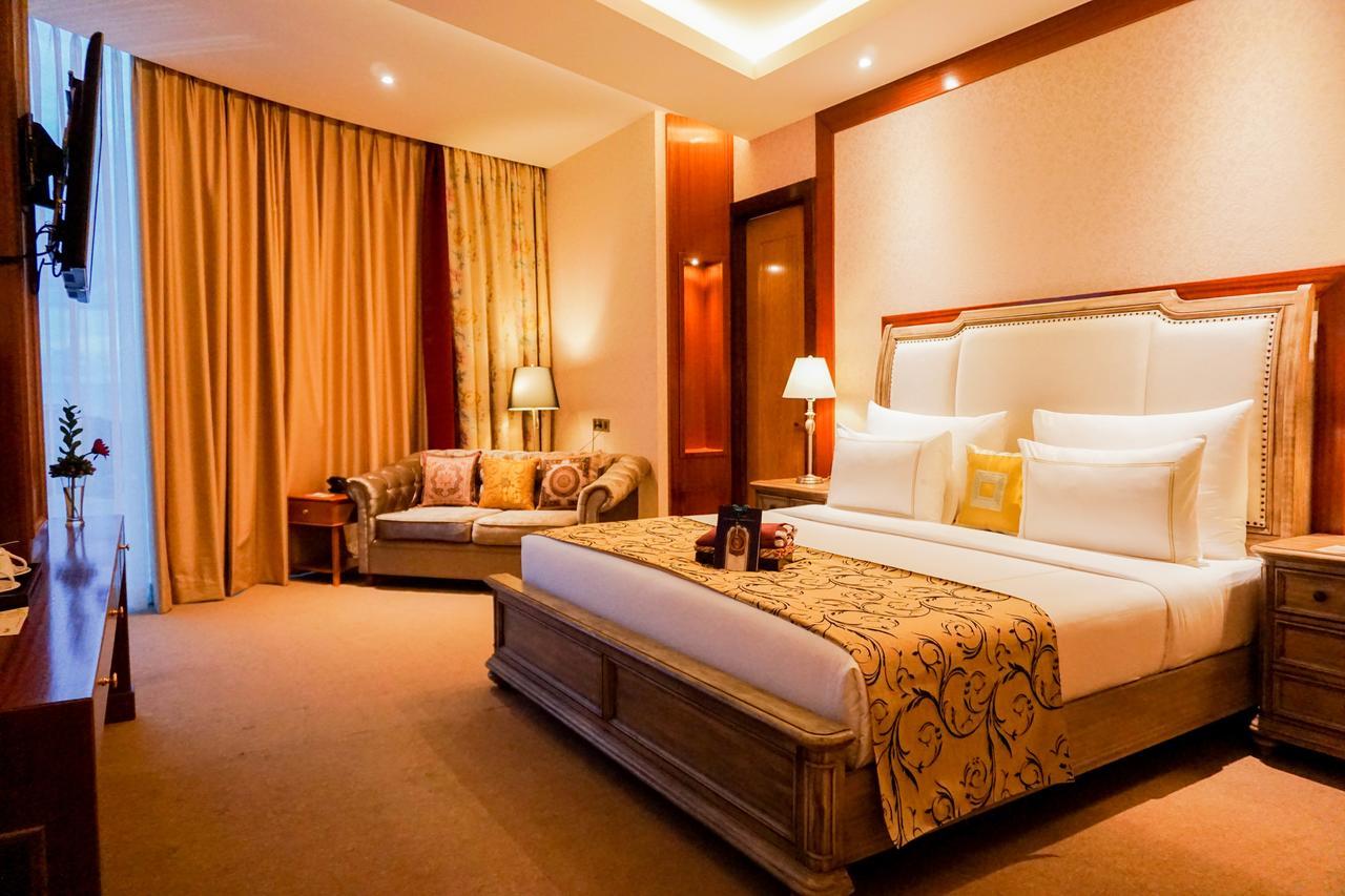 Cinnamon Hotel Boutique Syariah Tutugan Esterno foto