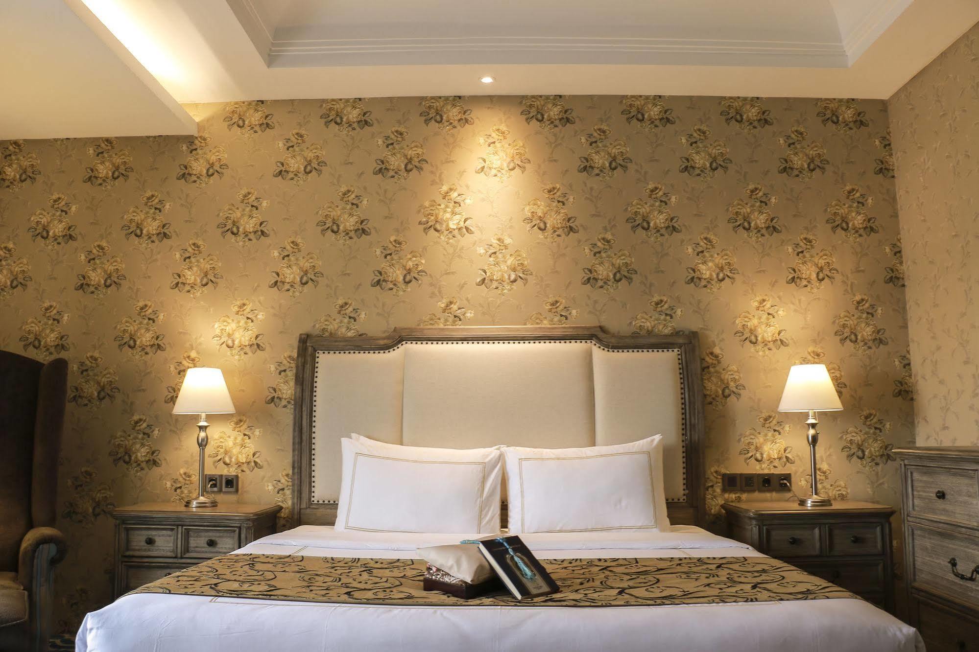 Cinnamon Hotel Boutique Syariah Tutugan Esterno foto