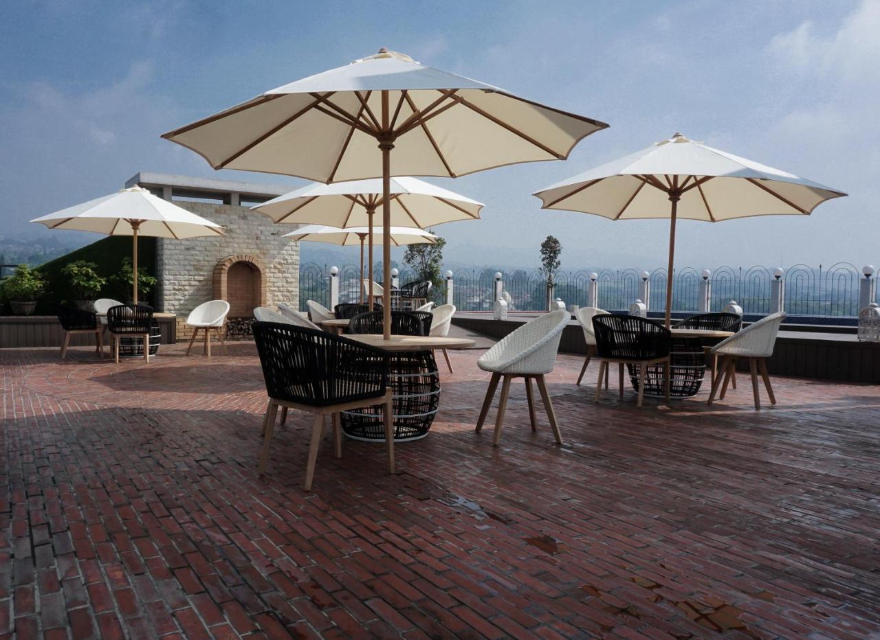 Cinnamon Hotel Boutique Syariah Tutugan Esterno foto